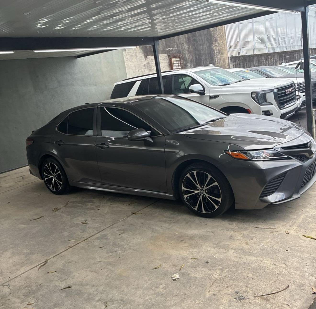TOYOTA CAMRY LE 2019