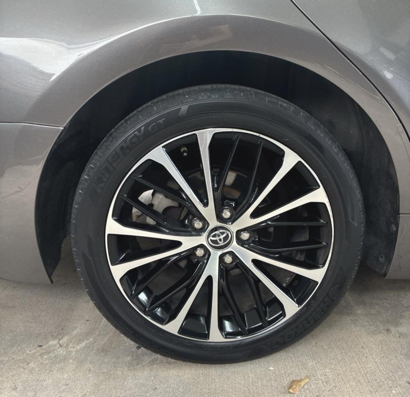 
								TOYOTA CAMRY LE 2019 full									
