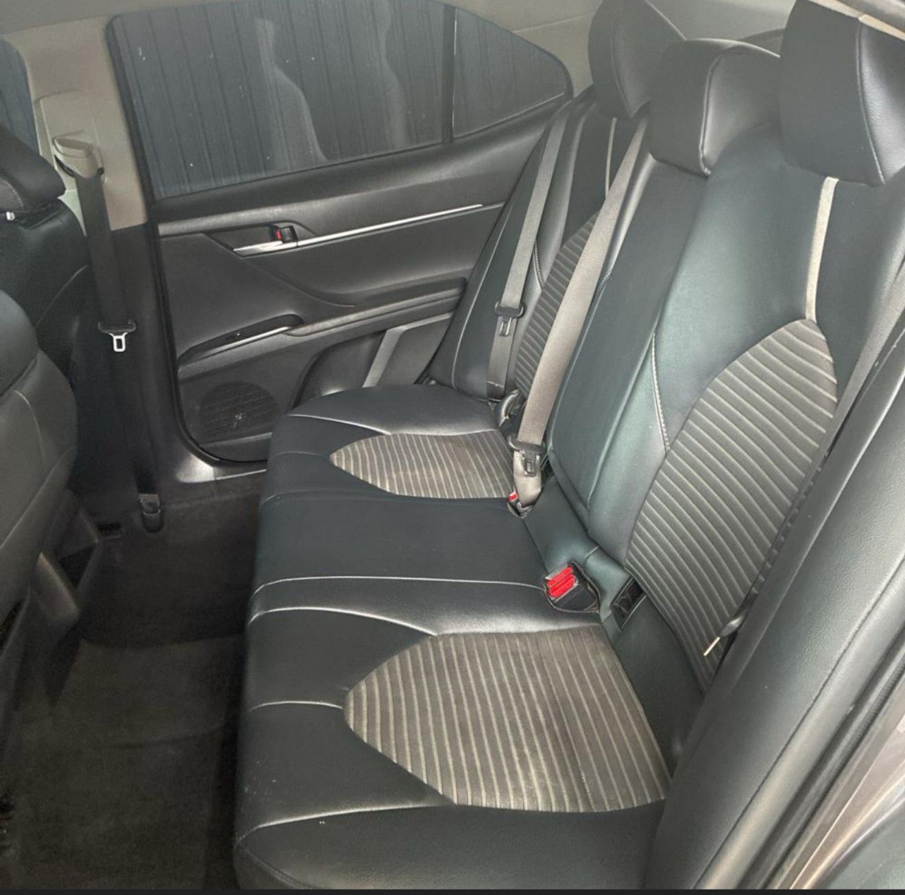 
								TOYOTA CAMRY LE 2019 full									