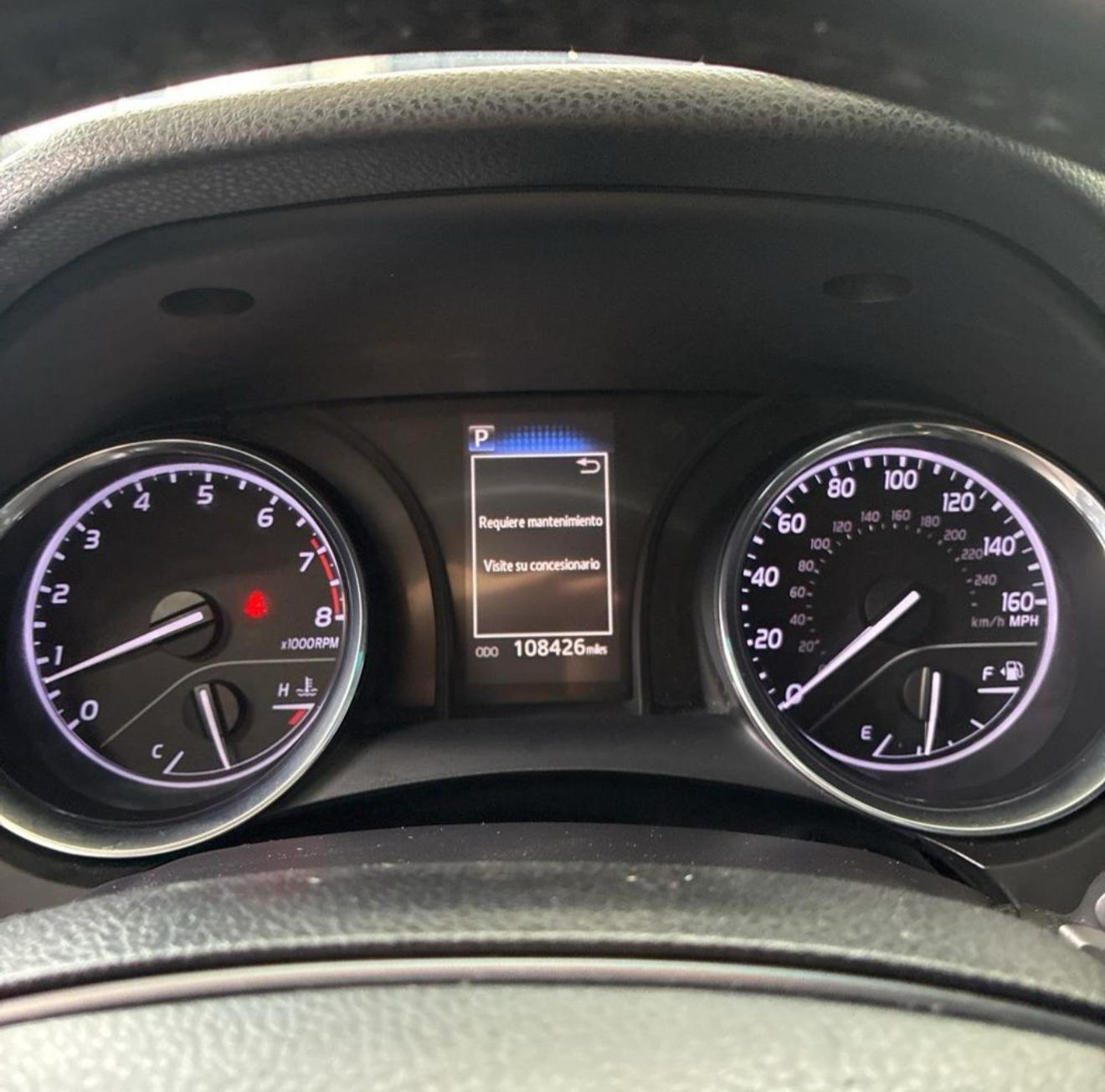 
								TOYOTA CAMRY LE 2019 full									