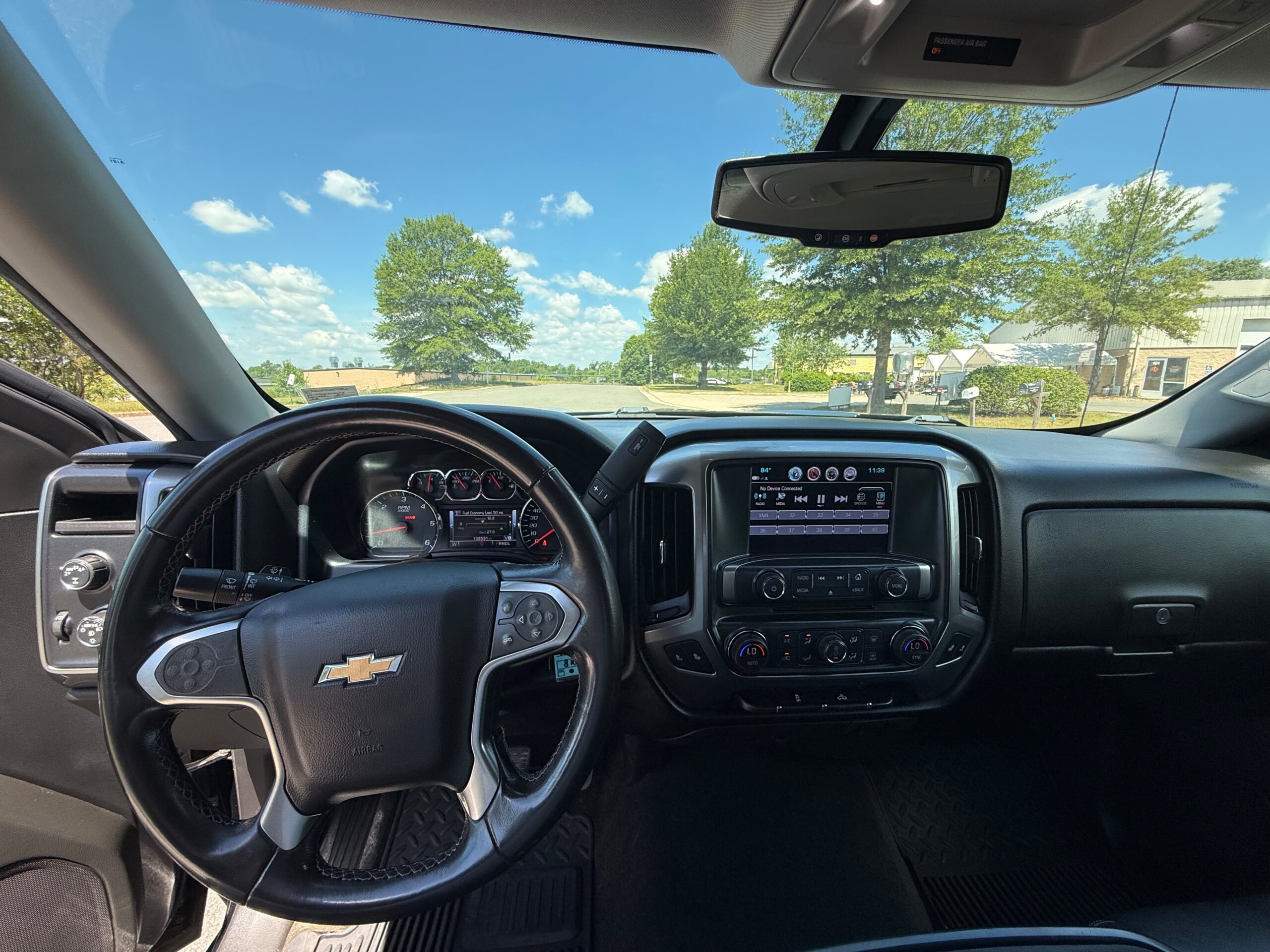 
								CHEVROLET SILVERADO 1500 LT 2018 full									