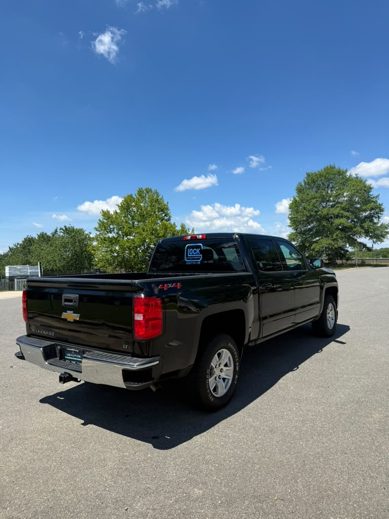 
								CHEVROLET SILVERADO 1500 LT 2018 full									