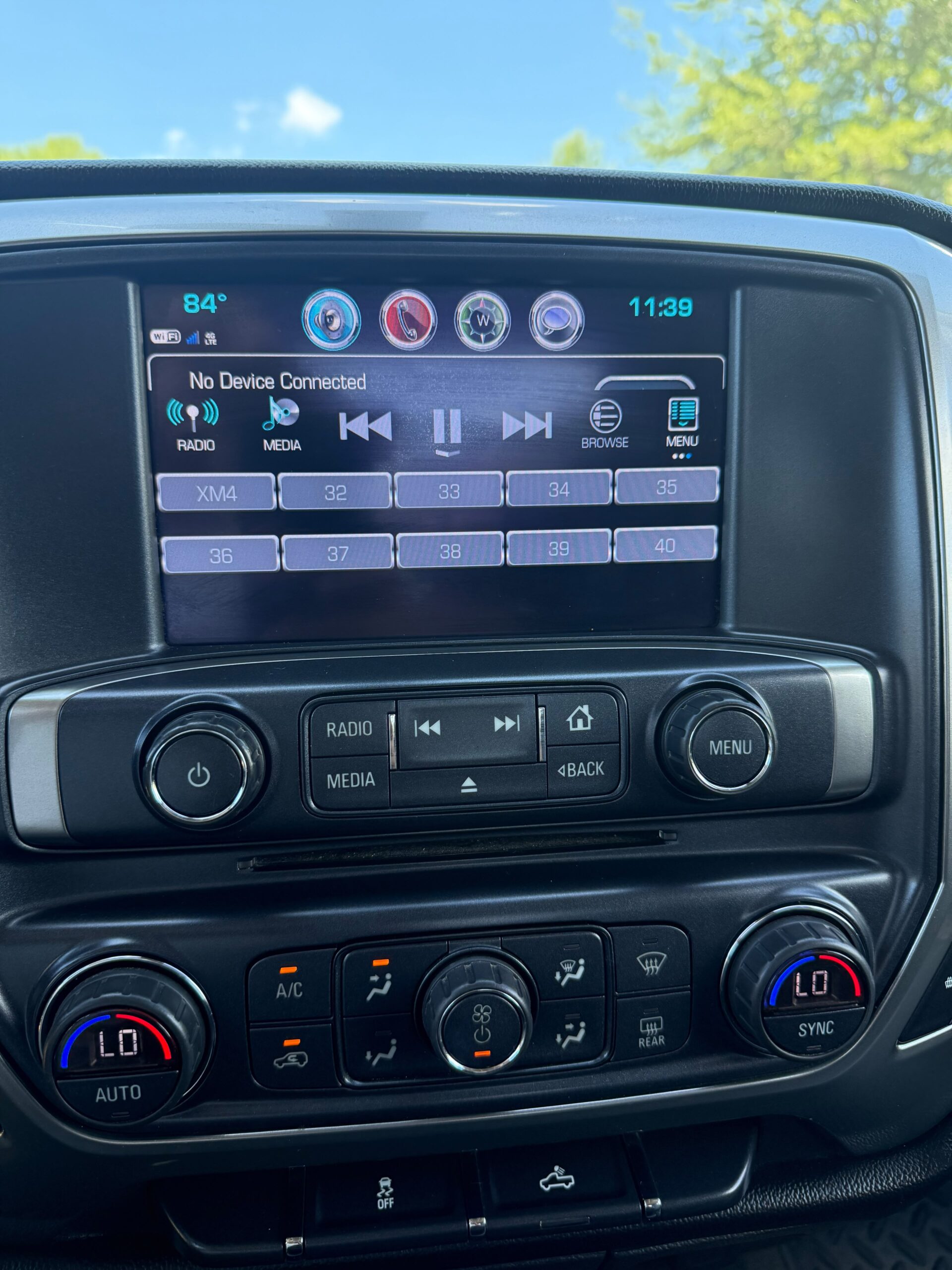 
								CHEVROLET SILVERADO 1500 LT 2018 full									