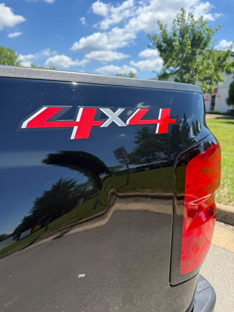 
								CHEVROLET SILVERADO 1500 LT 2018 full									