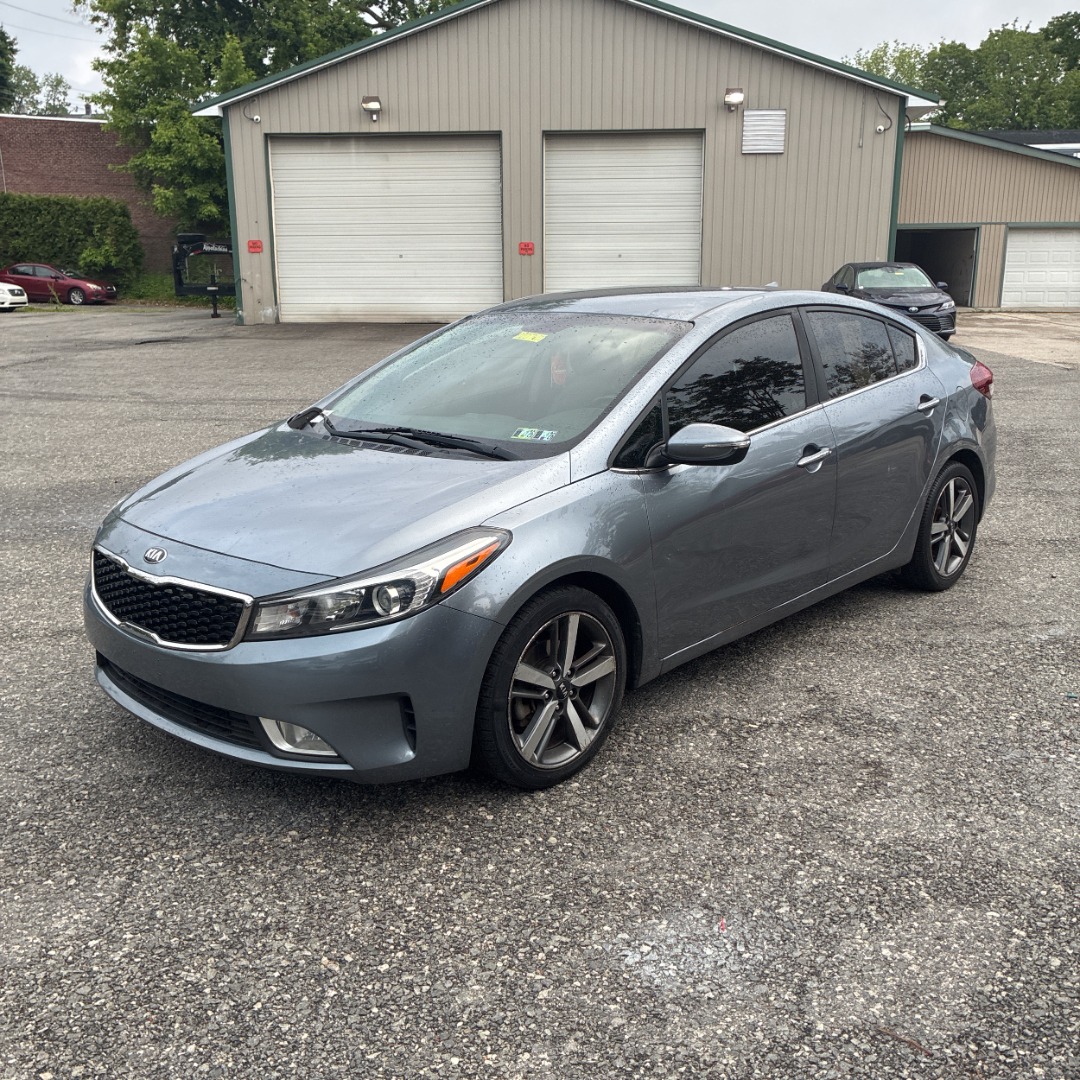 2017 Kia Forte EX AT's photo