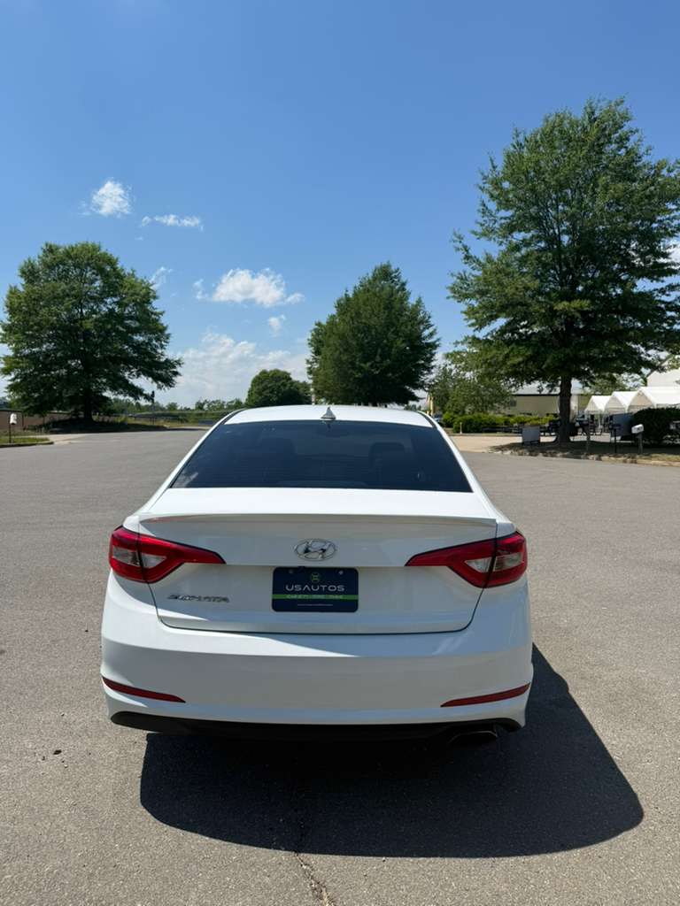 HYUNDAI SONATA SE 2017
