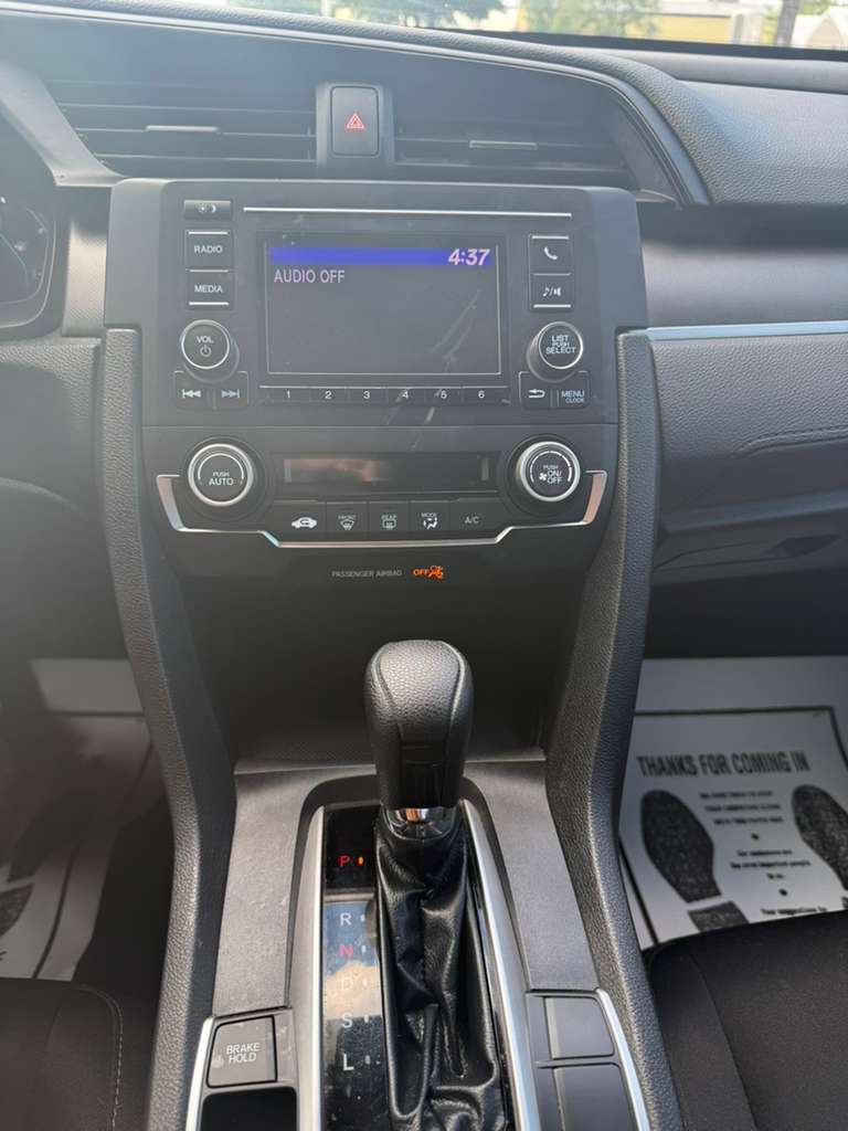 
								HONDA CIVIC LX 2020 full									