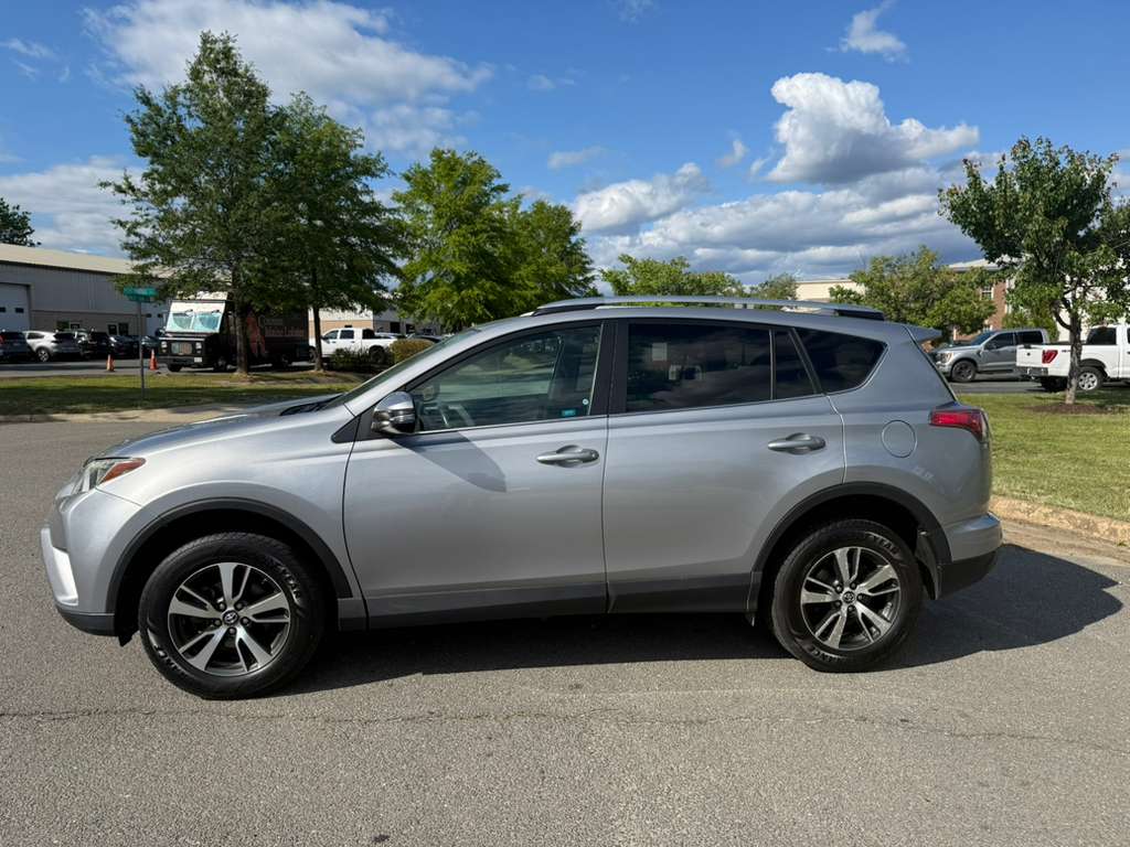 TOYOTA RAV4 XLE 2016