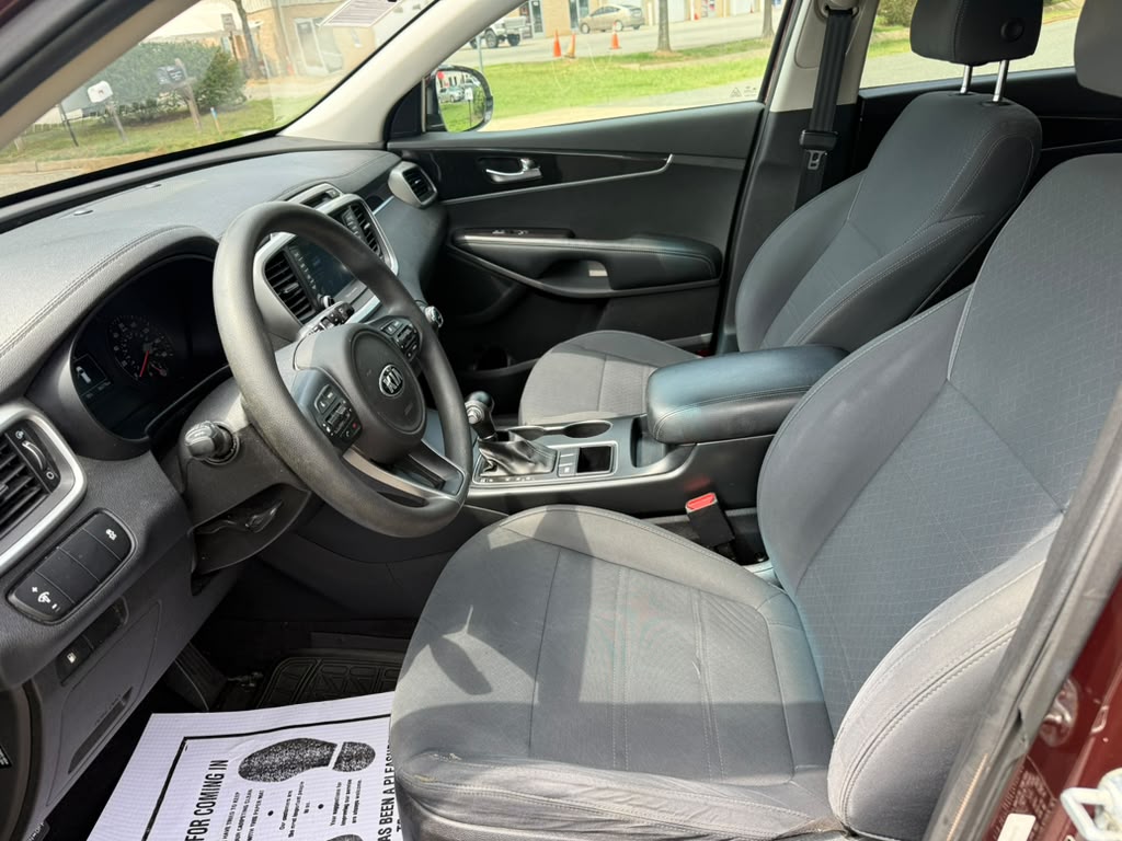 
								KIA SORENTO LX 2018 full									