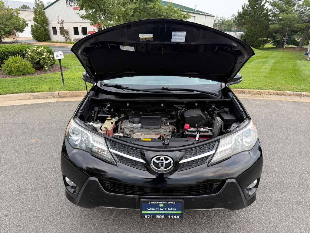 
								TOYOTA RAV4 XLE 2013 full									