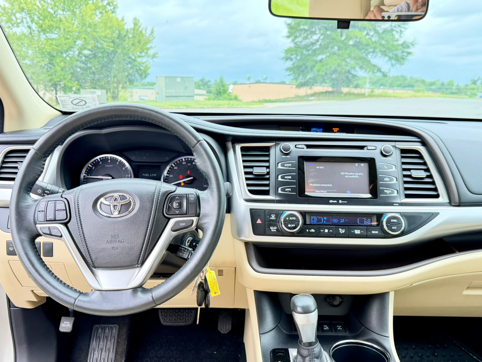 
								TOYOTA HIGHLANDER LE 2015 full									