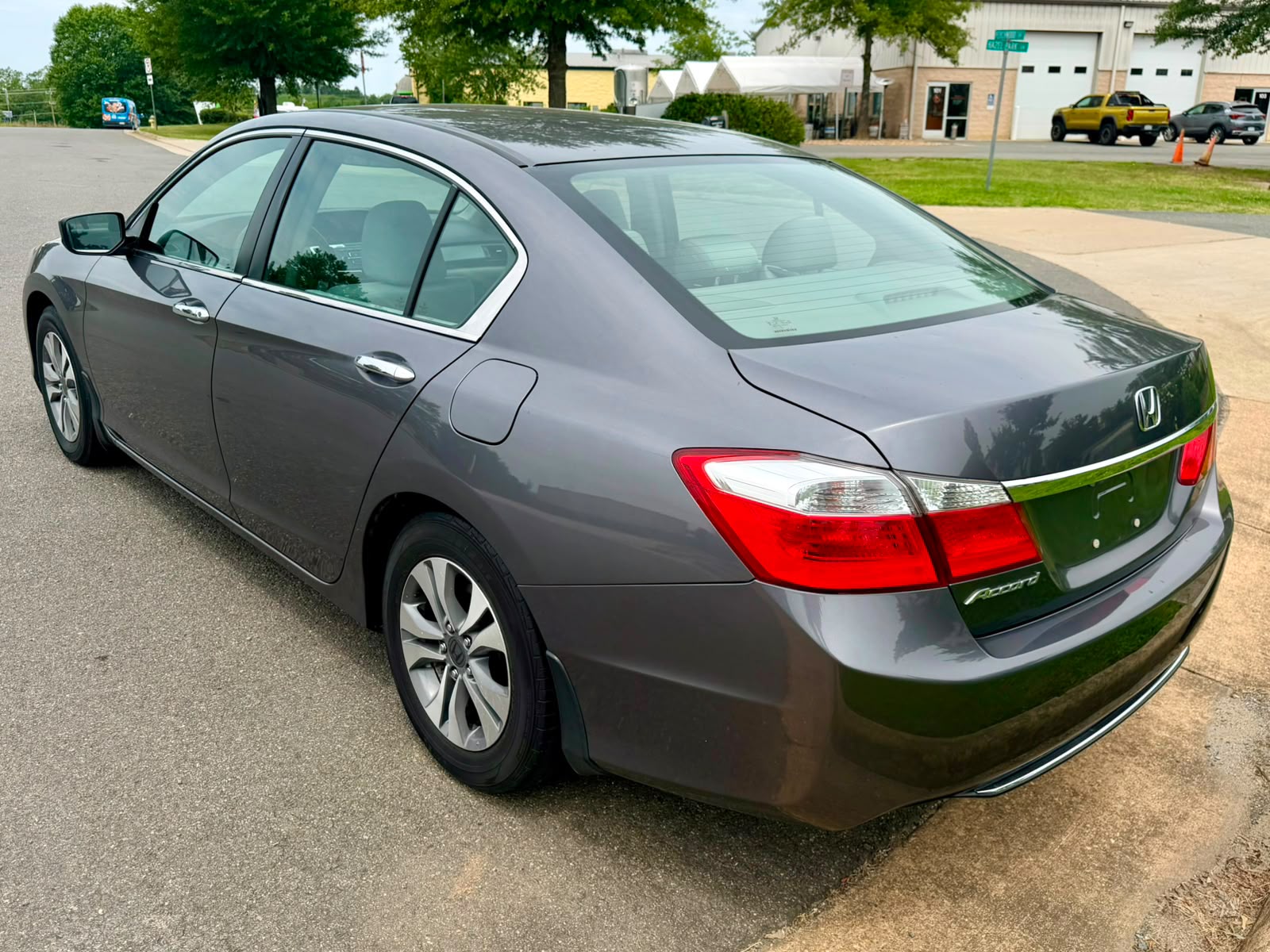 
								HONDA ACCORD LX 2014 full									