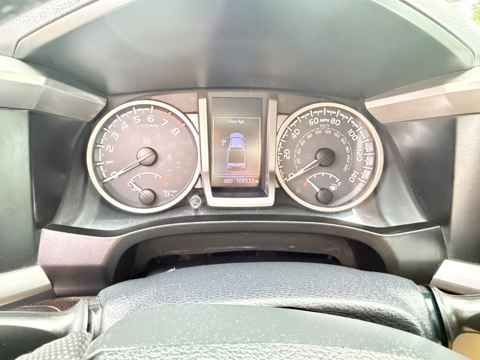 
								TOYOTA TACOMA SR/SR5 2018 full									