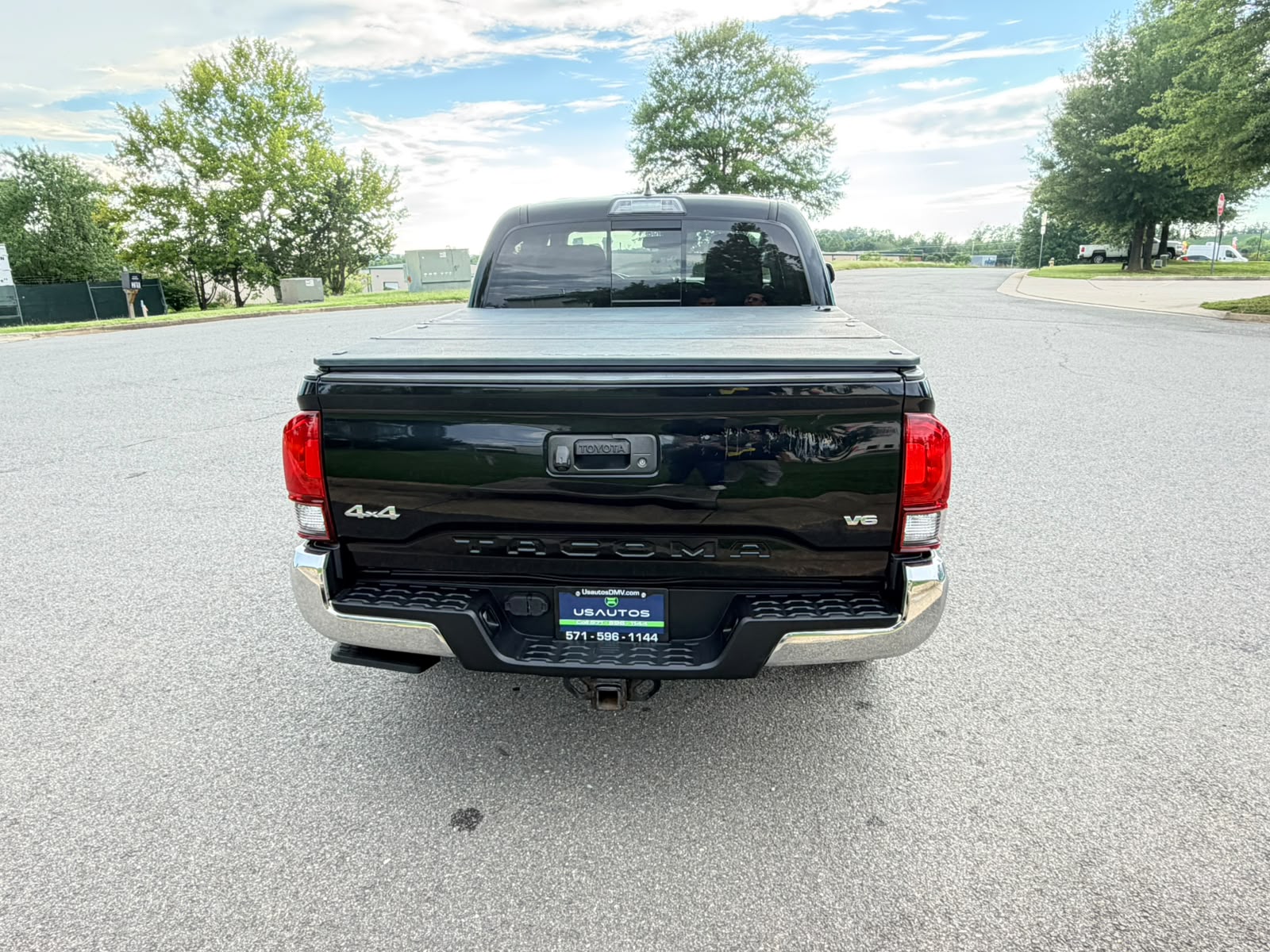 
								TOYOTA TACOMA SR/SR5 2018 full									