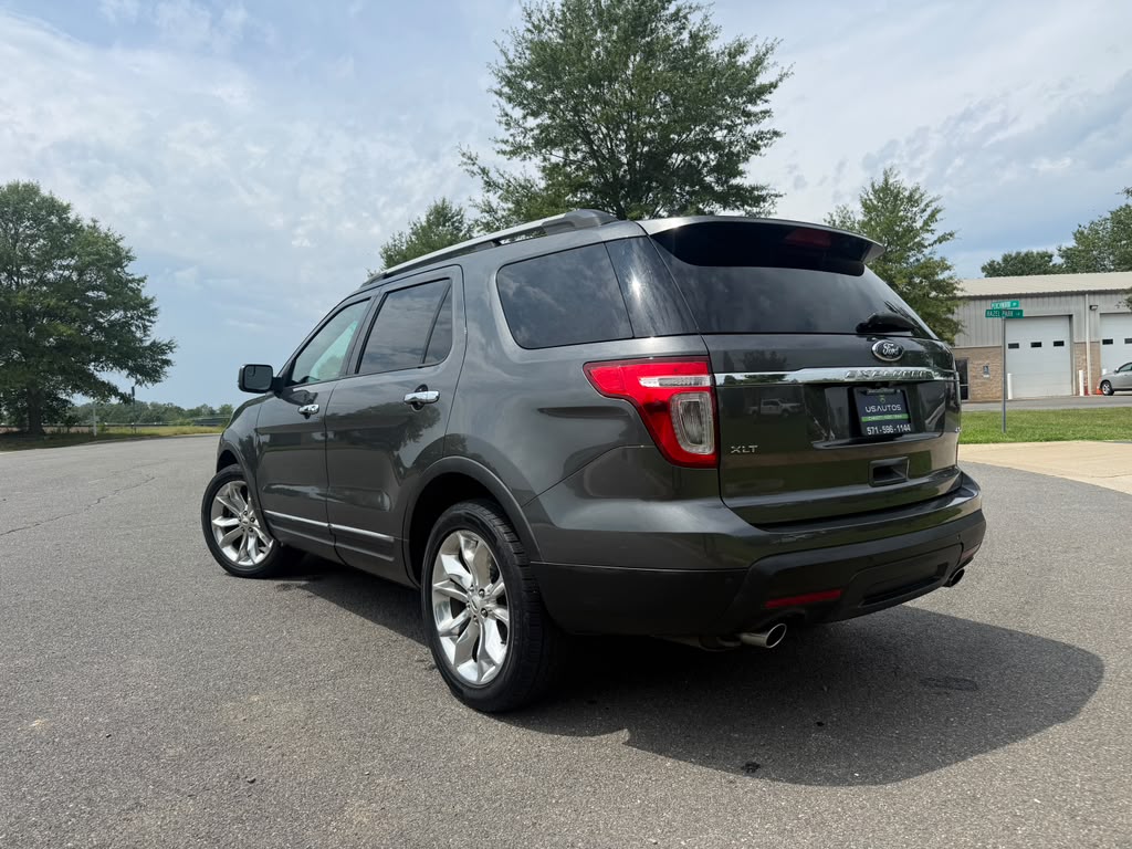 
								FORD EXPLORER XLT 2015 full									