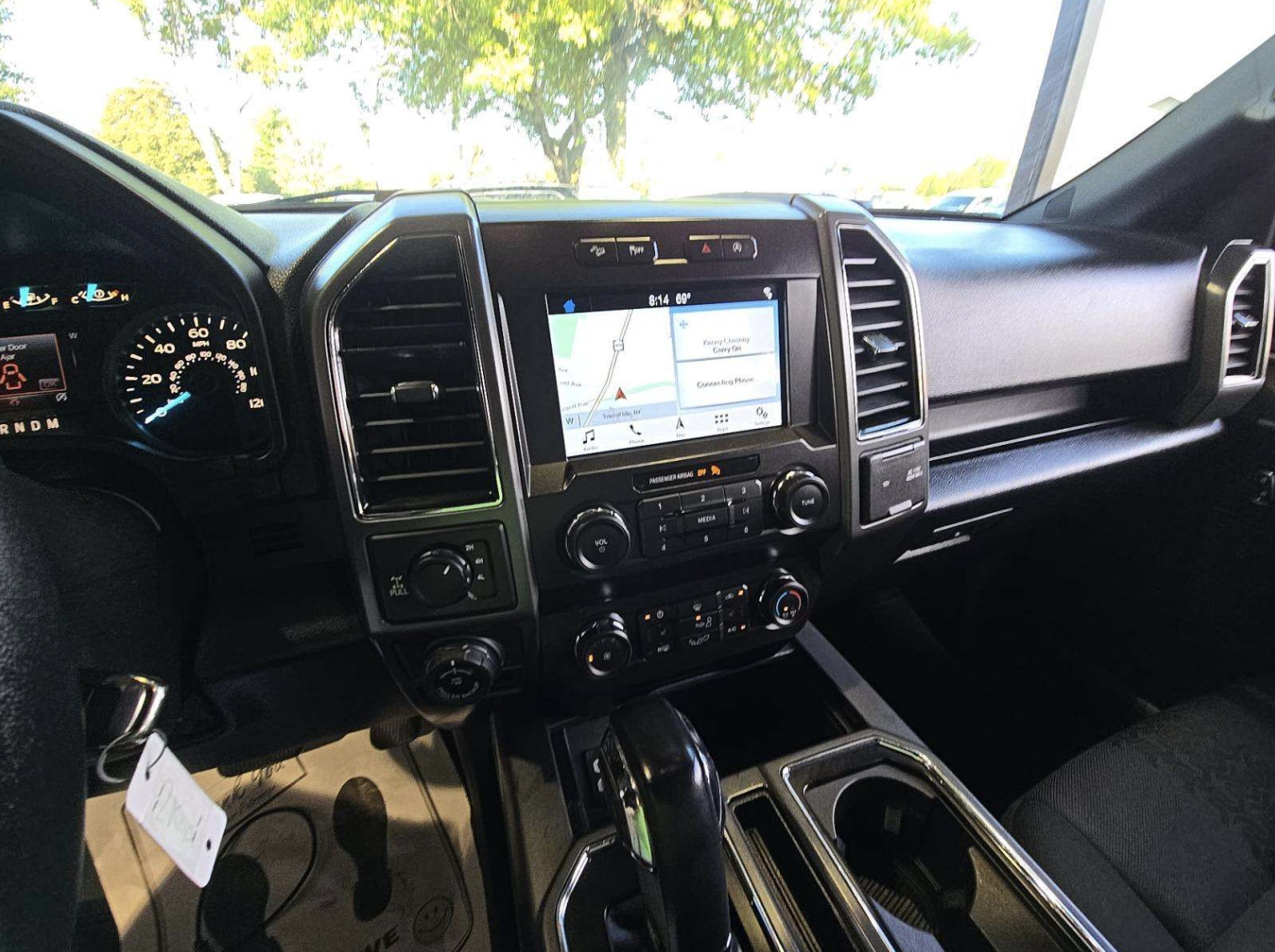 
								FORD F-150 XLT 2019 full									