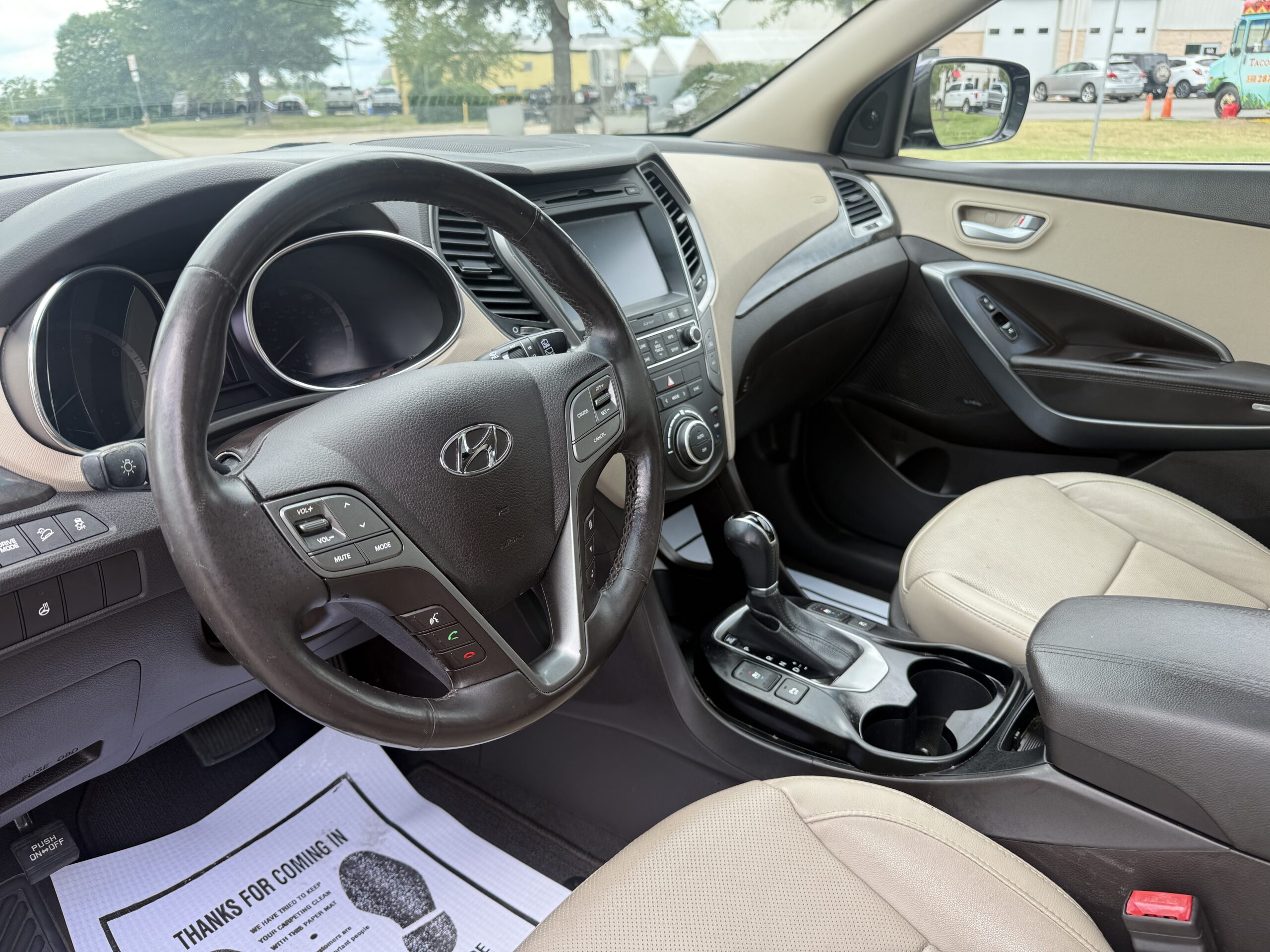 
								HYUNDAI SANTA FE SPORT 2.4L 2017 full									