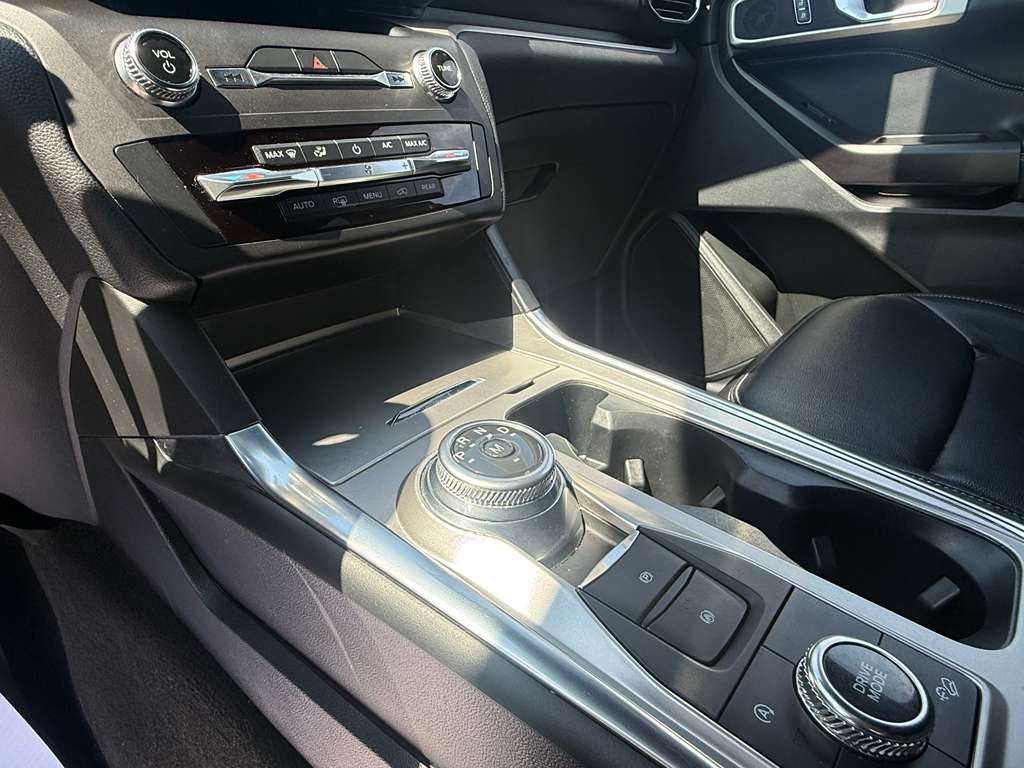 FORD EXPLORER XLT 2020 full