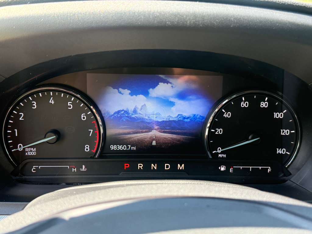 FORD EXPLORER XLT 2020 full