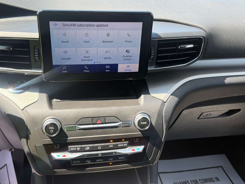 FORD EXPLORER XLT 2020 full
