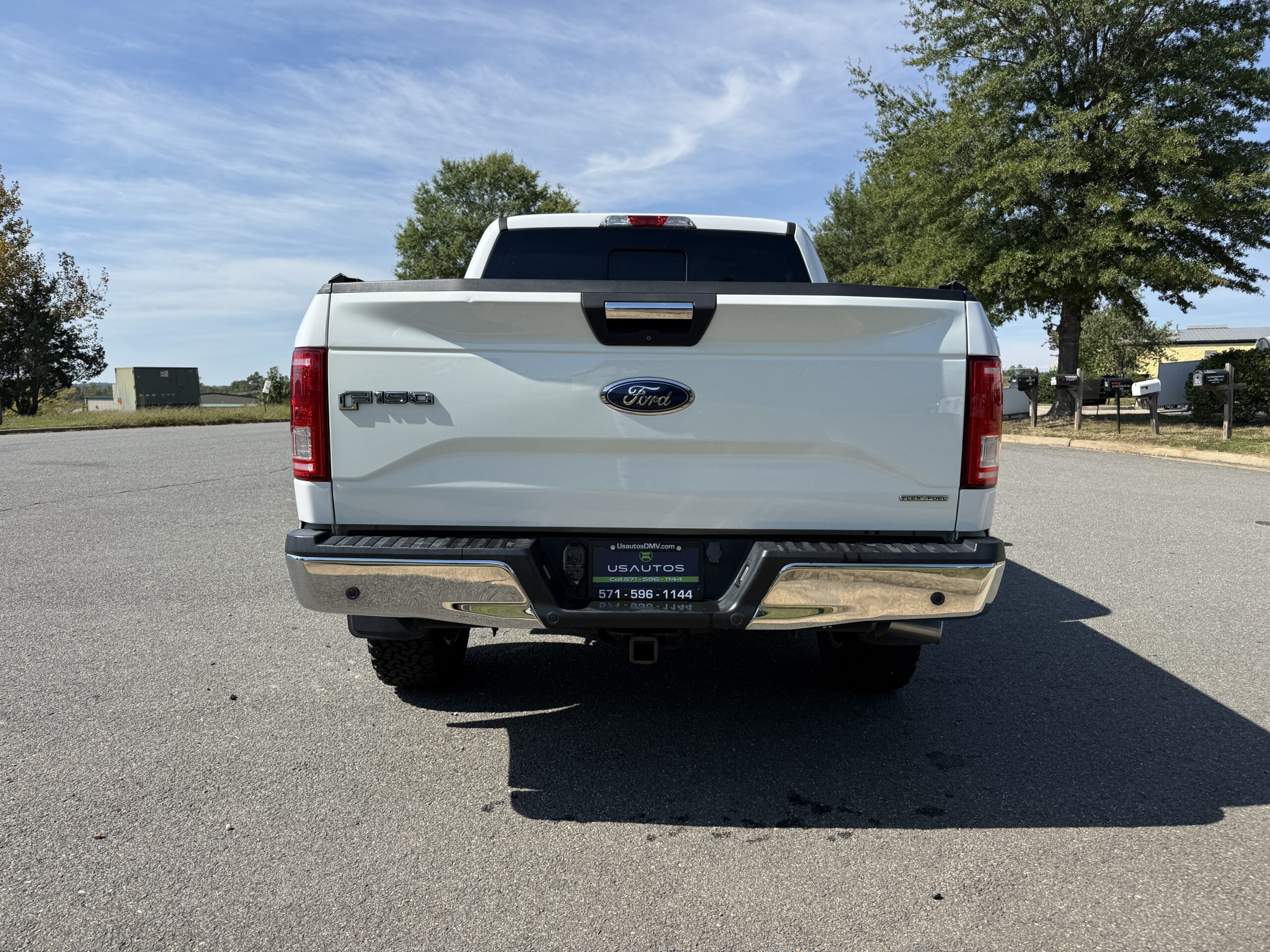 
								 FORD F-150 XLT 2015 full									