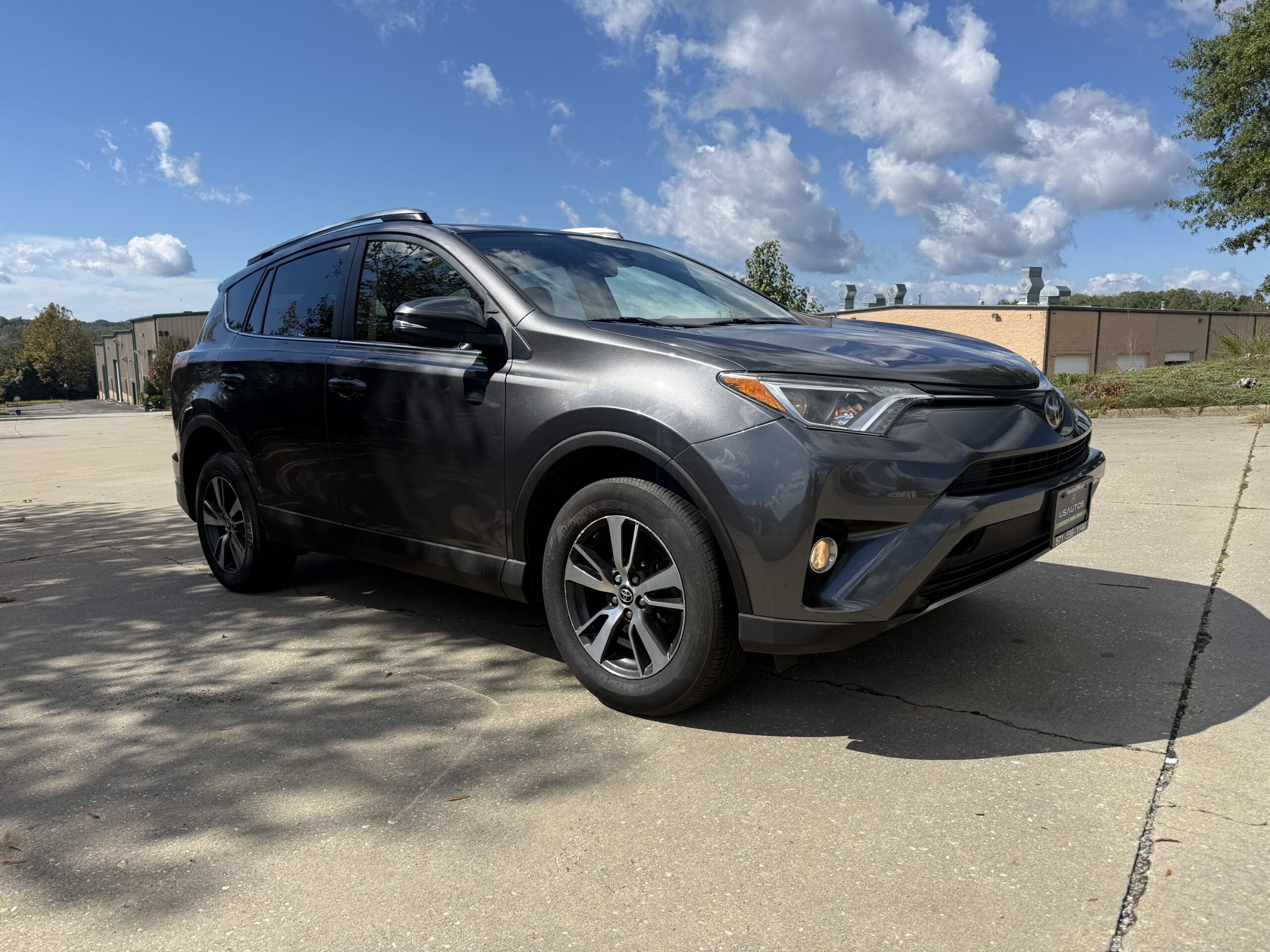 TOYOTA RAV4 XLE 2017