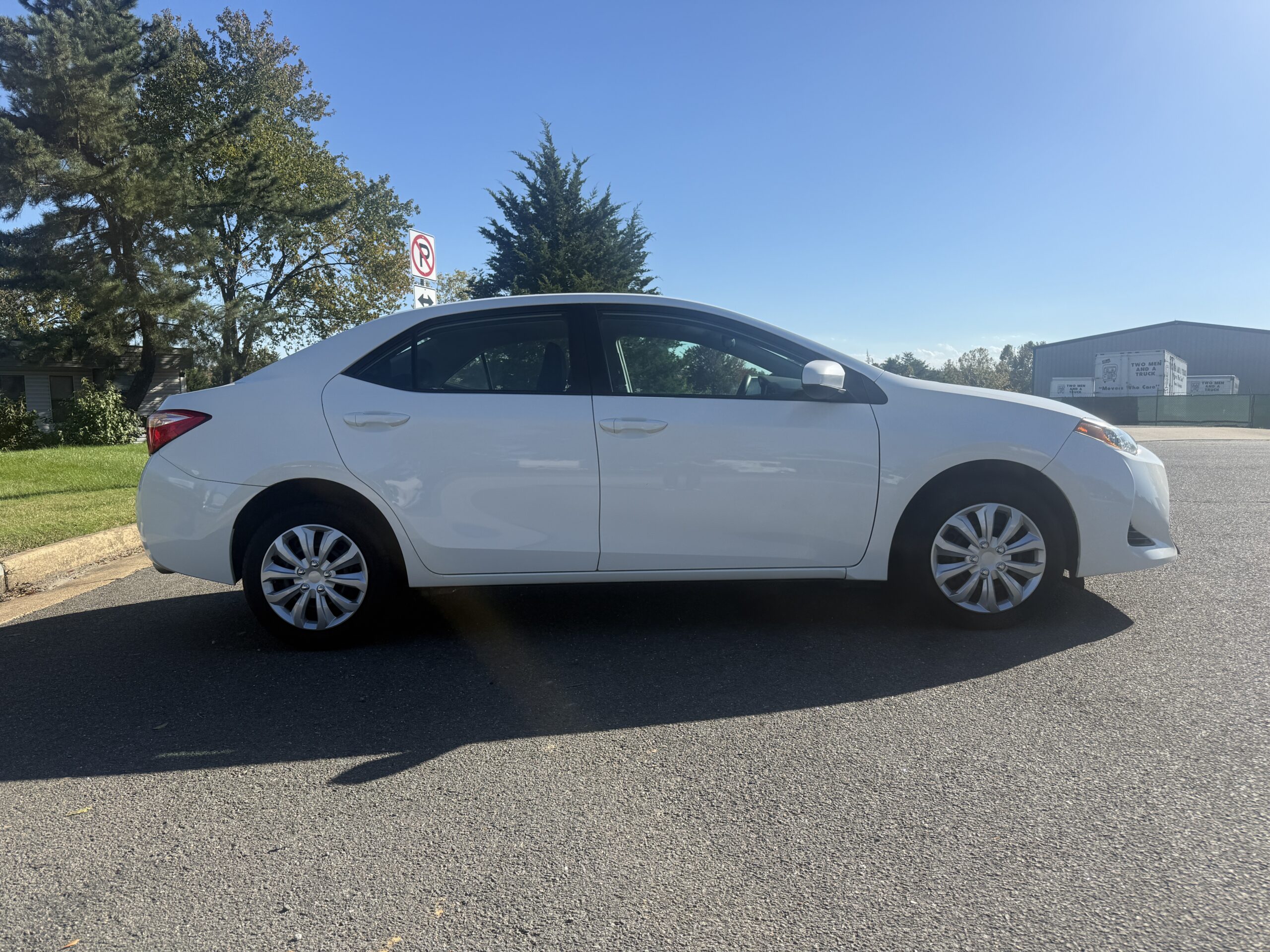 TOYOTA COROLLA LE 2019