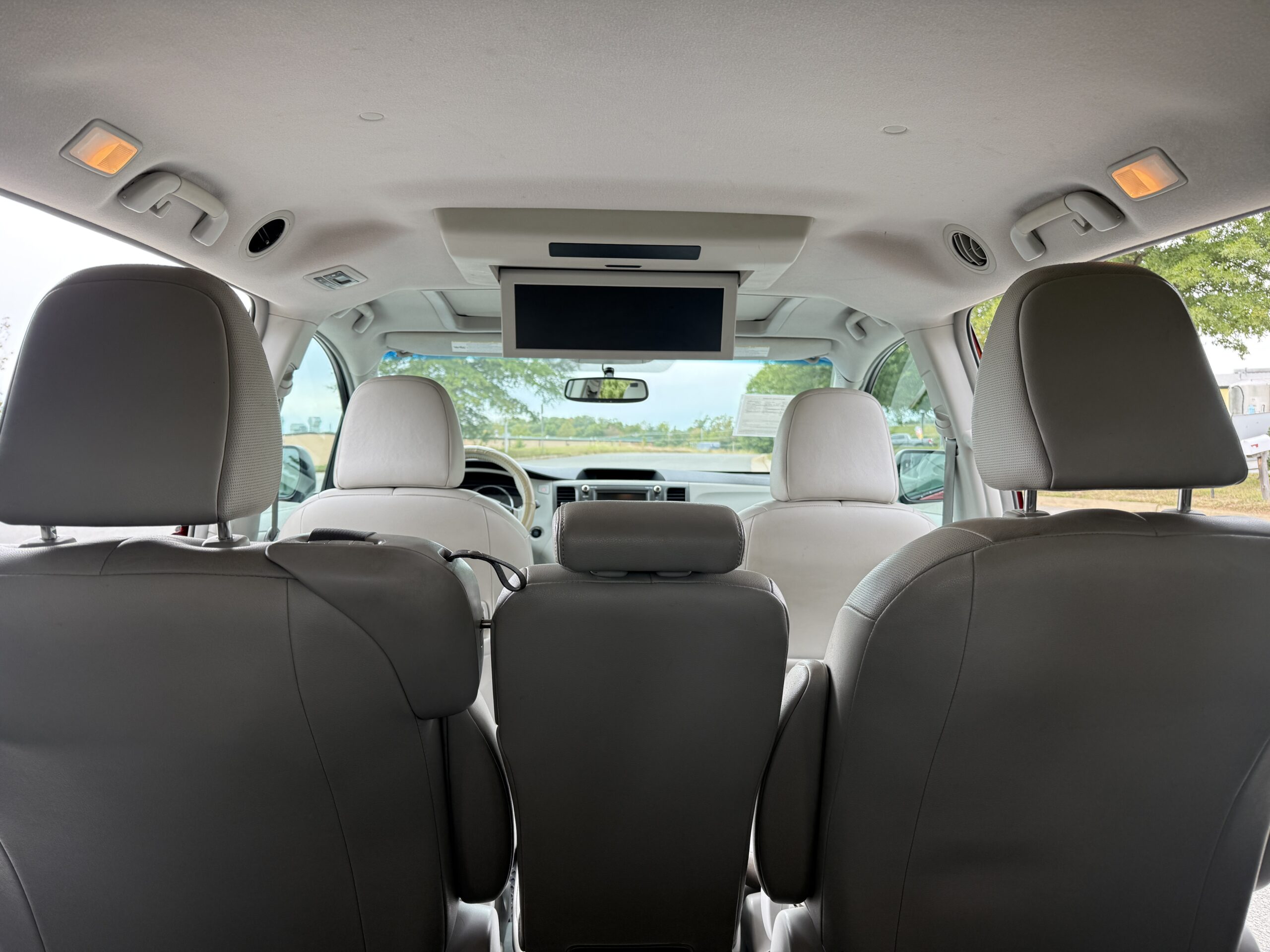 
								TOYOTA SIENNA LIMITED PREMIUM 2012 full									